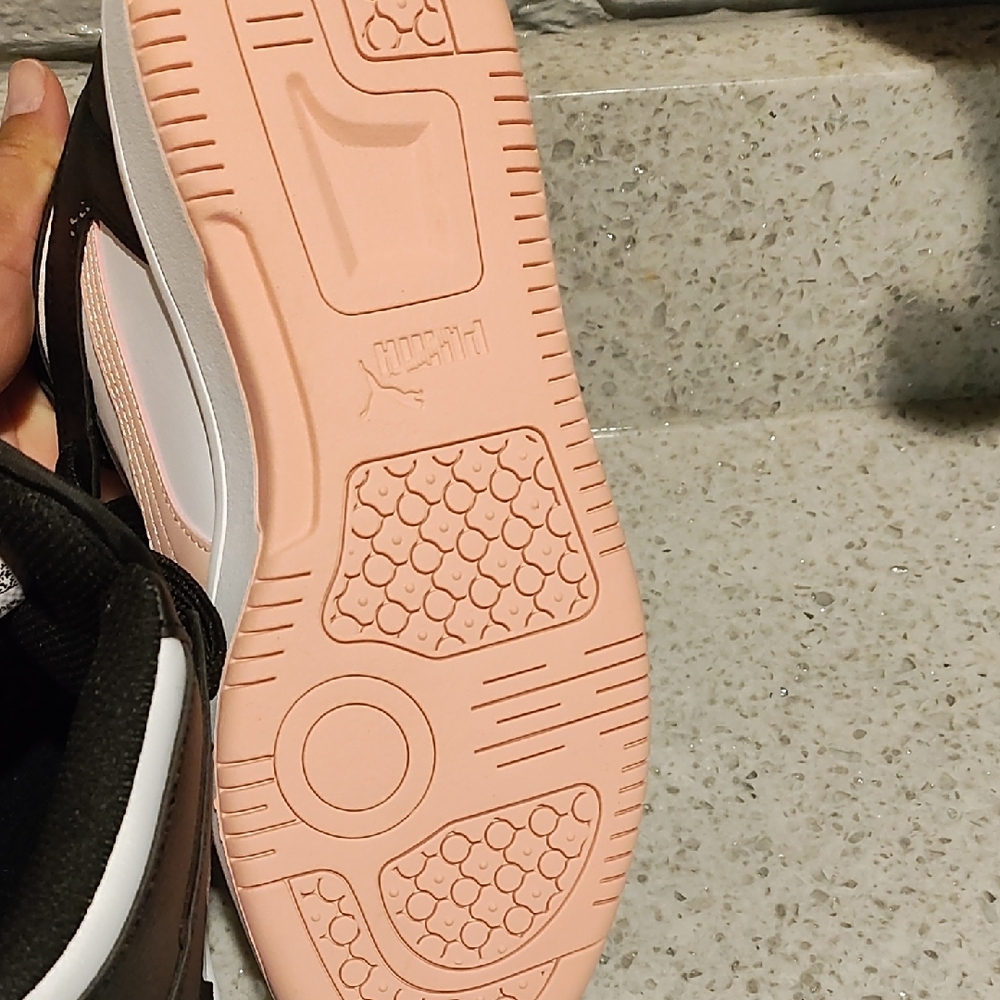 Puma Black and Pink High-Tops - Picture 4 of 5